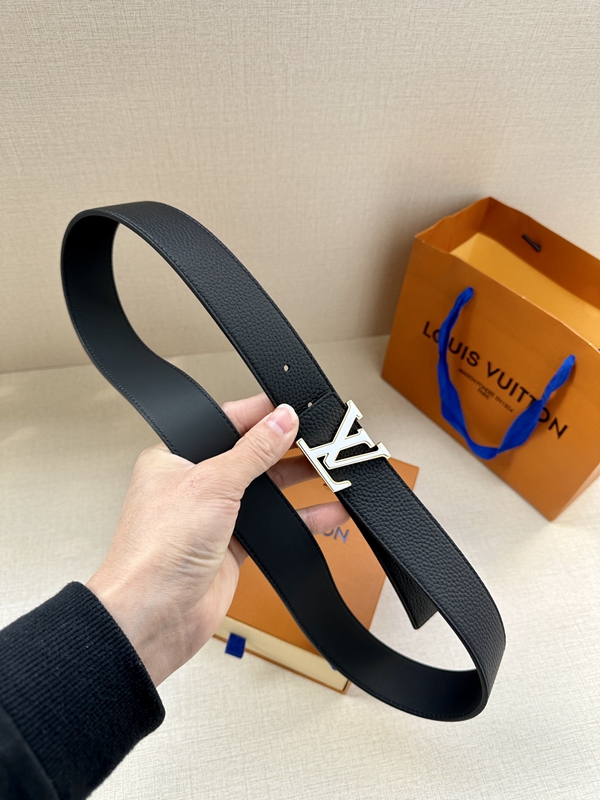 激安ルイヴィトンベルト背面デザイン